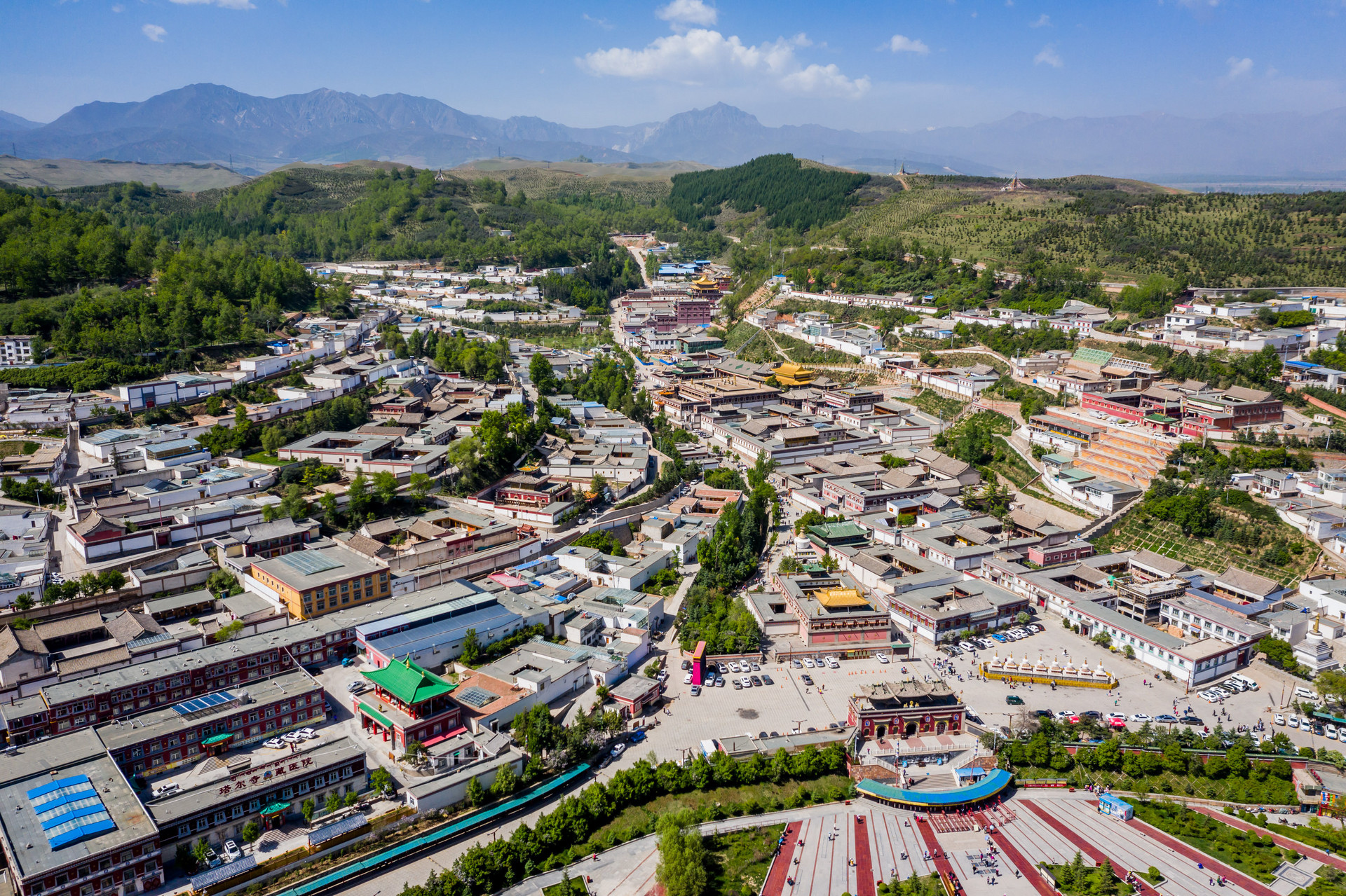 攝圖網_501348814_banner_鳥瞰塔爾寺（企業商用）.jpg